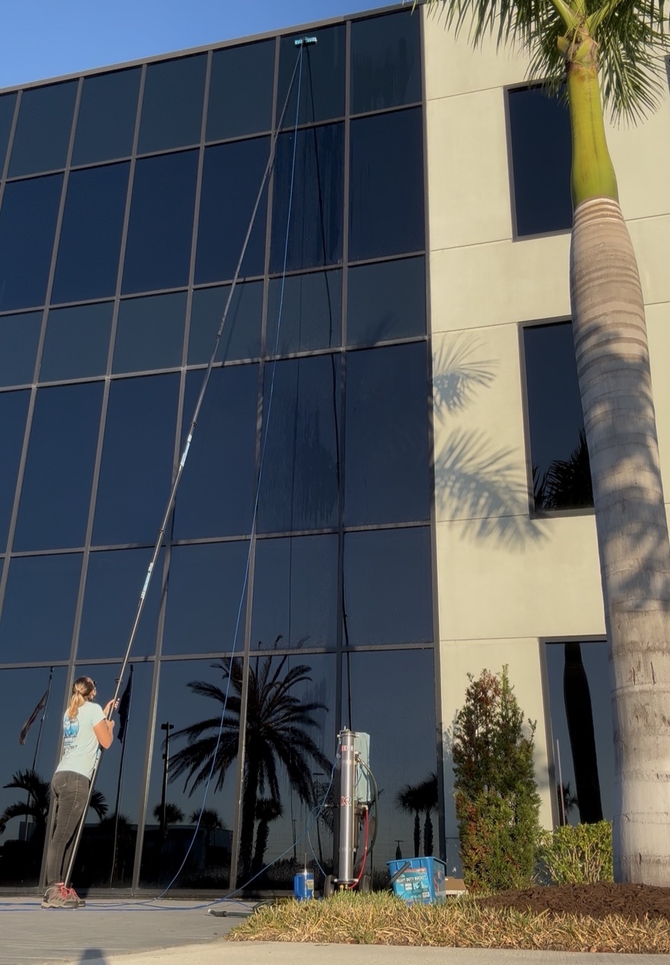 High Wiondow Cleaning from Hammerhead Window Cleaning